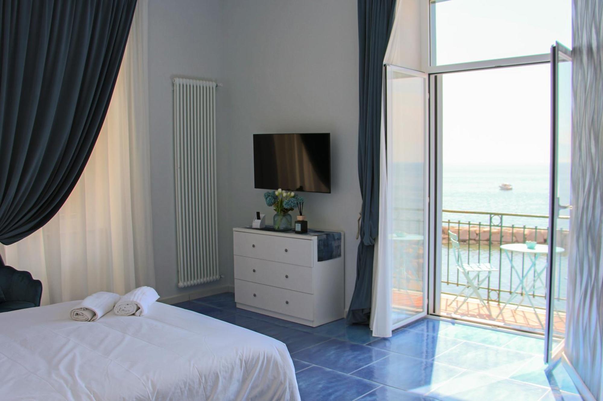 Wanderlust Aria Di Mare Apartment Napoli Bagian luar foto